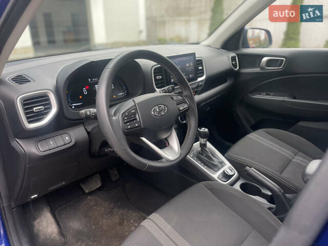 Синій Хендай Venue, об'ємом двигуна 1.5 л та пробігом 56 тис. км за 15900 $, фото 21 на Automoto.ua