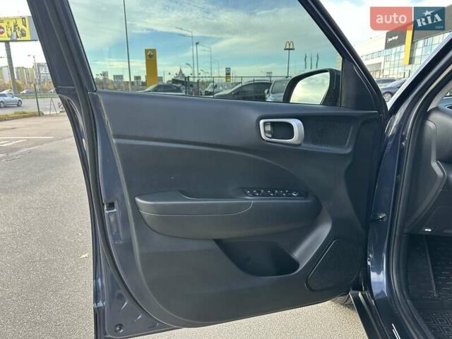 Синій Хендай Venue, об'ємом двигуна 1.59 л та пробігом 10 тис. км за 20500 $, фото 16 на Automoto.ua