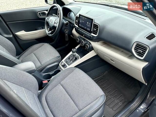 Синій Хендай Venue, об'ємом двигуна 1.59 л та пробігом 30 тис. км за 19900 $, фото 31 на Automoto.ua