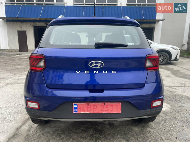 Синій Хендай Venue, об'ємом двигуна 1.5 л та пробігом 56 тис. км за 15900 $, фото 4 на Automoto.ua