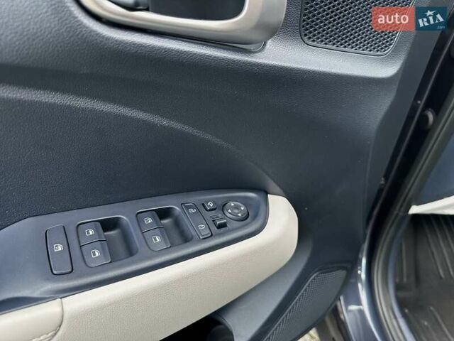 Синій Хендай Venue, об'ємом двигуна 1.59 л та пробігом 30 тис. км за 19900 $, фото 41 на Automoto.ua