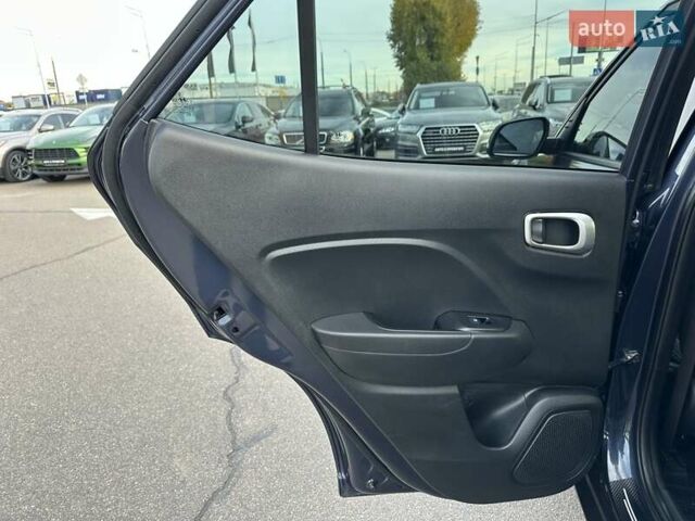 Синій Хендай Venue, об'ємом двигуна 1.59 л та пробігом 10 тис. км за 20500 $, фото 34 на Automoto.ua