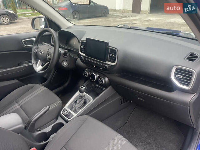 Синій Хендай Venue, об'ємом двигуна 1.5 л та пробігом 56 тис. км за 15900 $, фото 9 на Automoto.ua