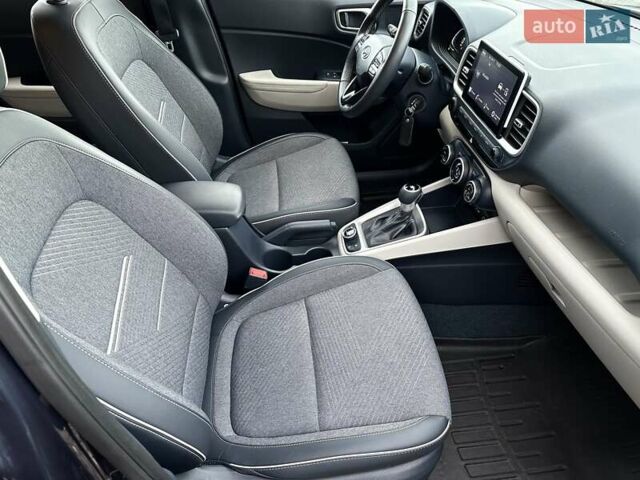 Синій Хендай Venue, об'ємом двигуна 1.59 л та пробігом 30 тис. км за 19900 $, фото 30 на Automoto.ua