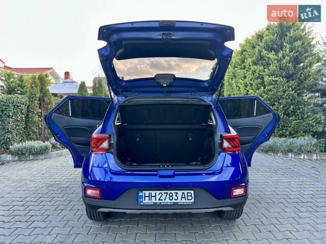 Синий Хендай Venue, объемом двигателя 1.59 л и пробегом 9 тыс. км за 20500 $, фото 25 на Automoto.ua