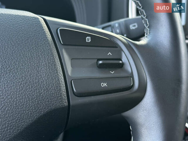 Синий Хендай Venue, объемом двигателя 1.59 л и пробегом 9 тыс. км за 20500 $, фото 63 на Automoto.ua