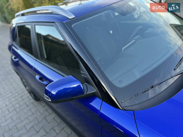 Синий Хендай Venue, объемом двигателя 1.59 л и пробегом 9 тыс. км за 20500 $, фото 24 на Automoto.ua