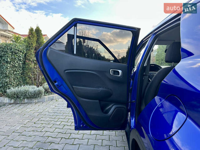 Синий Хендай Venue, объемом двигателя 1.59 л и пробегом 9 тыс. км за 20500 $, фото 32 на Automoto.ua