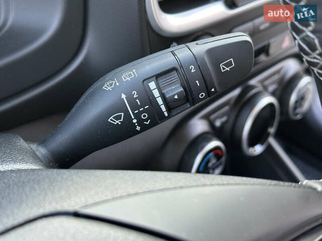 Синий Хендай Venue, объемом двигателя 1.59 л и пробегом 9 тыс. км за 20500 $, фото 66 на Automoto.ua