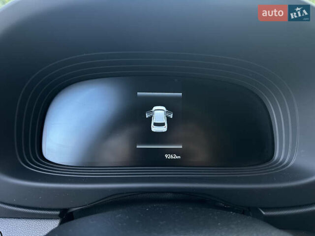 Синий Хендай Venue, объемом двигателя 1.59 л и пробегом 9 тыс. км за 20500 $, фото 62 на Automoto.ua