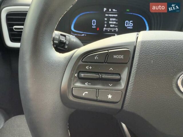 Зеленый Хендай Venue, объемом двигателя 1.59 л и пробегом 22 тыс. км за 18500 $, фото 34 на Automoto.ua