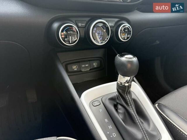 Зеленый Хендай Venue, объемом двигателя 1.59 л и пробегом 22 тыс. км за 18500 $, фото 30 на Automoto.ua