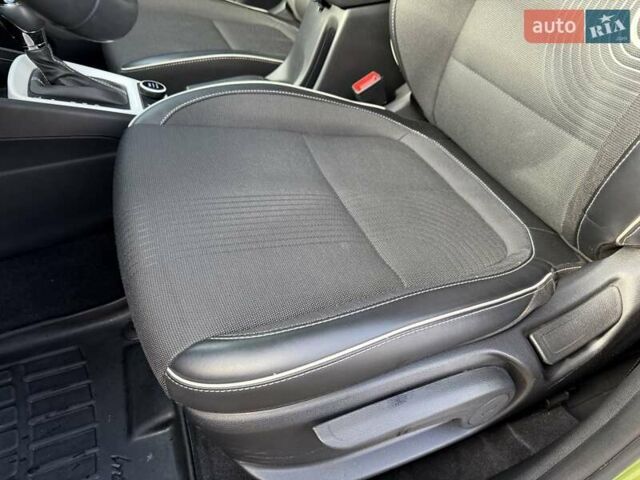 Зеленый Хендай Venue, объемом двигателя 1.59 л и пробегом 22 тыс. км за 18500 $, фото 18 на Automoto.ua