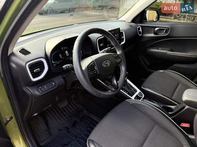 Зеленый Хендай Venue, объемом двигателя 1.59 л и пробегом 22 тыс. км за 18500 $, фото 16 на Automoto.ua