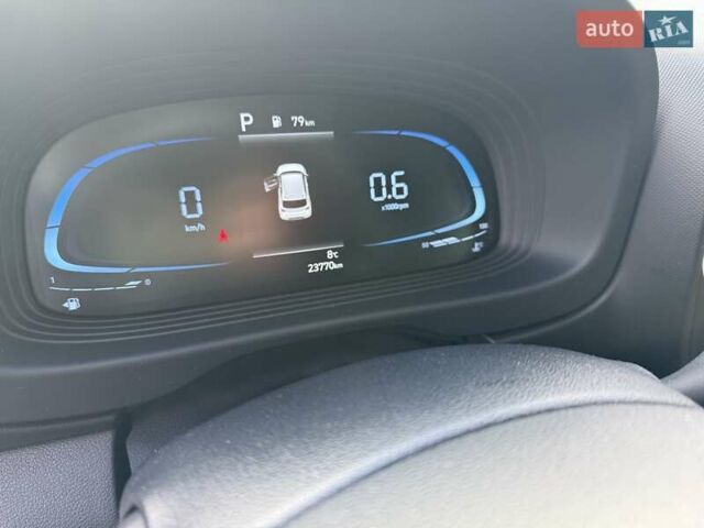 Зеленый Хендай Venue, объемом двигателя 1.59 л и пробегом 22 тыс. км за 18500 $, фото 21 на Automoto.ua