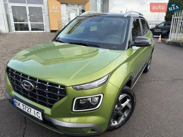 Зеленый Хендай Venue, объемом двигателя 1.59 л и пробегом 22 тыс. км за 18500 $, фото 1 на Automoto.ua
