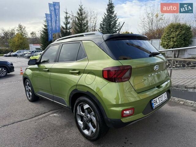 Зеленый Хендай Venue, объемом двигателя 1.59 л и пробегом 22 тыс. км за 18500 $, фото 5 на Automoto.ua