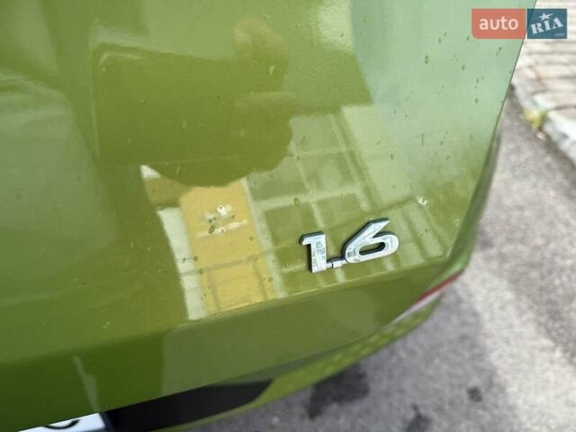 Зеленый Хендай Venue, объемом двигателя 1.59 л и пробегом 22 тыс. км за 18500 $, фото 31 на Automoto.ua