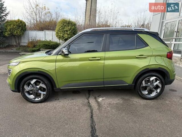 Зеленый Хендай Venue, объемом двигателя 1.59 л и пробегом 22 тыс. км за 18500 $, фото 11 на Automoto.ua
