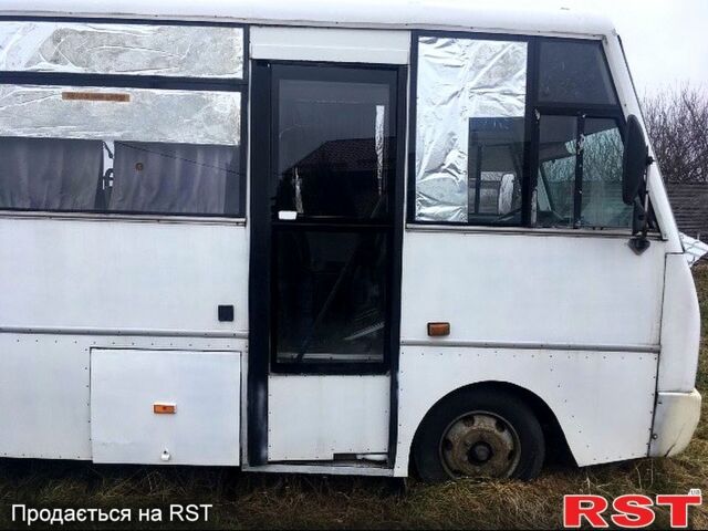 Белый И-ВАН А07А, объемом двигателя 5.7 л и пробегом 500 тыс. км за 7000 $, фото 1 на Automoto.ua