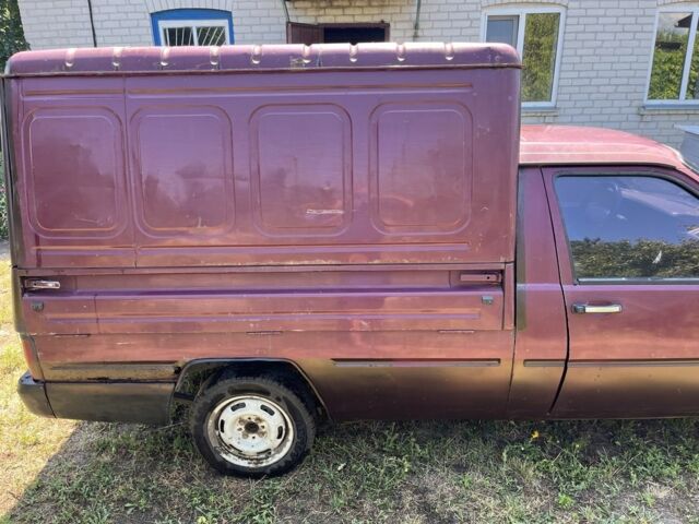 Красный ИЖ 2117, объемом двигателя 1.6 л и пробегом 71 тыс. км за 550 $, фото 6 на Automoto.ua