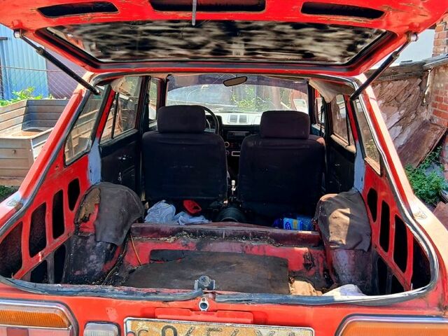 Червоний ІЖ 2125, об'ємом двигуна 1.5 л та пробігом 300 тис. км за 600 $, фото 3 на Automoto.ua