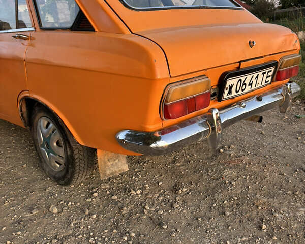 Оранжевый ИЖ 2125 Комби, объемом двигателя 1.5 л и пробегом 360 тыс. км за 600 $, фото 6 на Automoto.ua