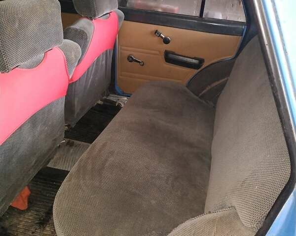 Синий ИЖ 21251 Комби, объемом двигателя 1.5 л и пробегом 50 тыс. км за 500 $, фото 5 на Automoto.ua