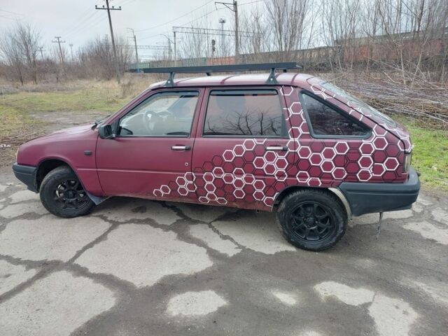 Красный ИЖ 2126, объемом двигателя 1.6 л и пробегом 1 тыс. км за 1000 $, фото 7 на Automoto.ua