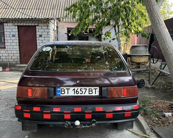 Красный ИЖ 2126, объемом двигателя 1.57 л и пробегом 100 тыс. км за 1500 $, фото 2 на Automoto.ua