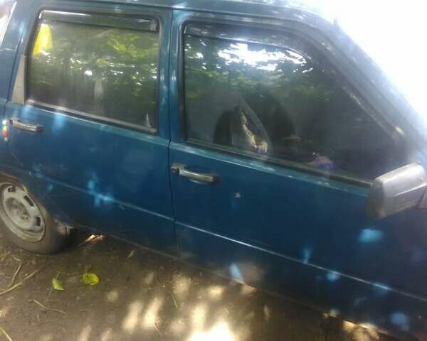 Синий ИЖ 2126, объемом двигателя 1.6 л и пробегом 80 тыс. км за 599 $, фото 2 на Automoto.ua
