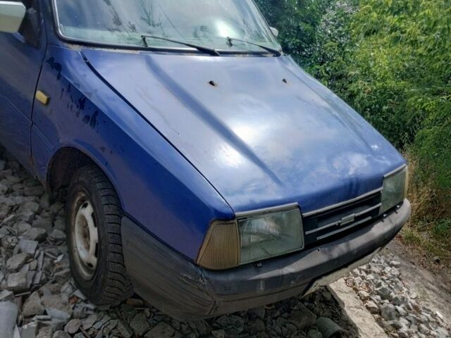 Синий ИЖ 2126, объемом двигателя 1.6 л и пробегом 150 тыс. км за 350 $, фото 1 на Automoto.ua