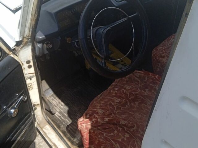 Белый ИЖ 2715, объемом двигателя 1.5 л и пробегом 99 тыс. км за 750 $, фото 5 на Automoto.ua