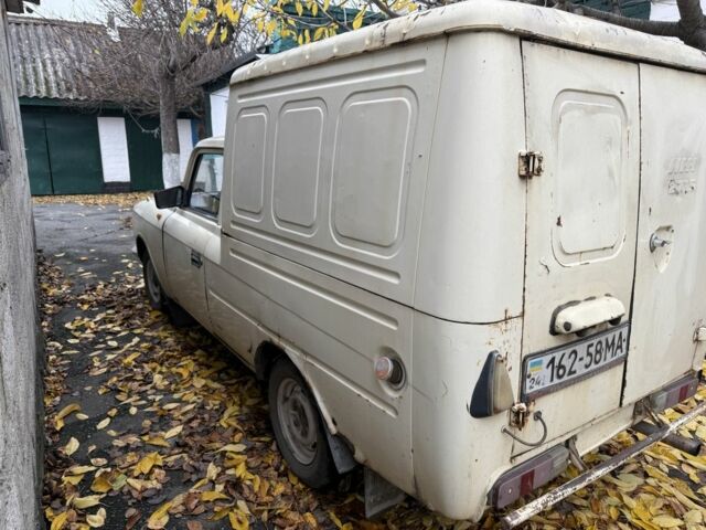 Бежевий ІЖ 2715, об'ємом двигуна 2.5 л та пробігом 100 тис. км за 286 $, фото 2 на Automoto.ua