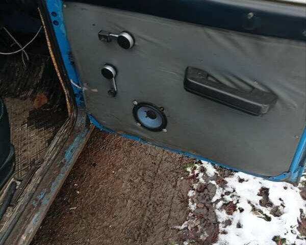 Синий ИЖ 2715, объемом двигателя 1.5 л и пробегом 400 тыс. км за 550 $, фото 11 на Automoto.ua