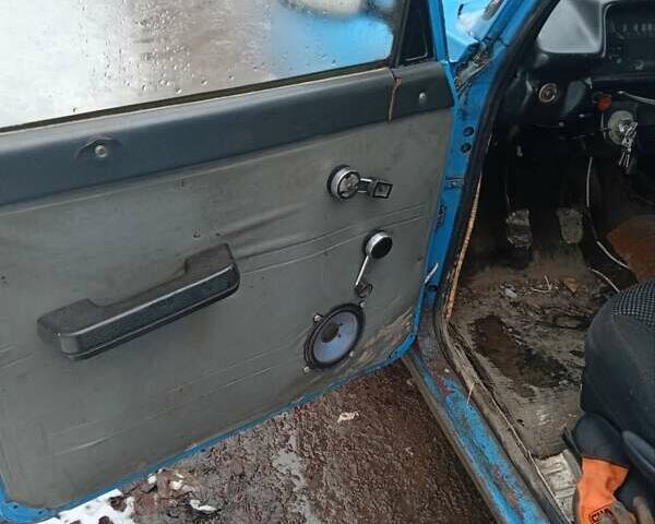 Синий ИЖ 2715, объемом двигателя 1.5 л и пробегом 400 тыс. км за 550 $, фото 6 на Automoto.ua