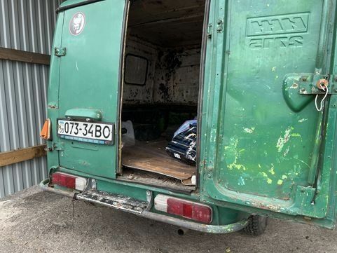 Зеленый ИЖ 2715, объемом двигателя 0 л и пробегом 500 тыс. км за 330 $, фото 6 на Automoto.ua