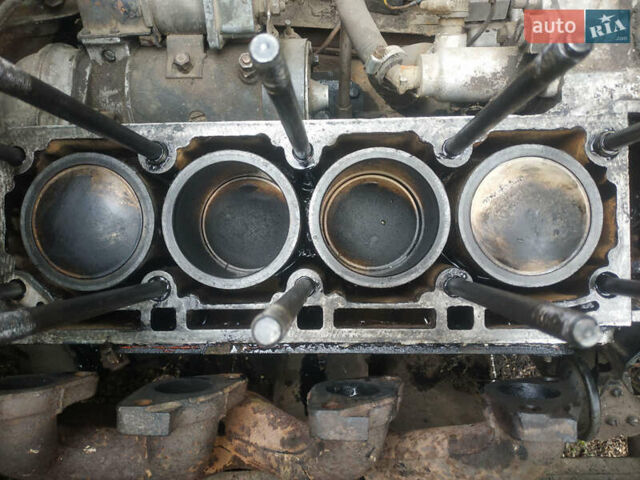 Зелений ІЖ 2715, об'ємом двигуна 1.5 л та пробігом 200 тис. км за 350 $, фото 8 на Automoto.ua