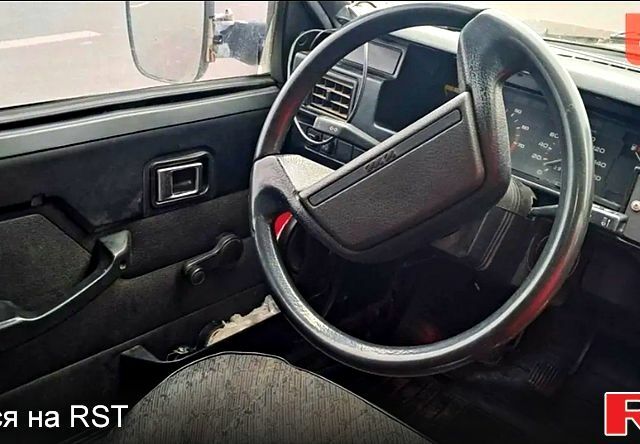 ИЖ 2717, объемом двигателя 1.6 л и пробегом 310 тыс. км за 2750 $, фото 6 на Automoto.ua