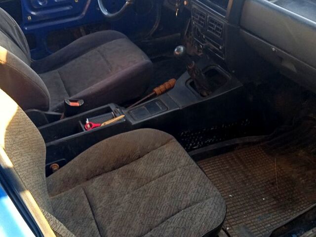 Синий ИЖ 2717, объемом двигателя 1.6 л и пробегом 0 тыс. км за 450 $, фото 4 на Automoto.ua