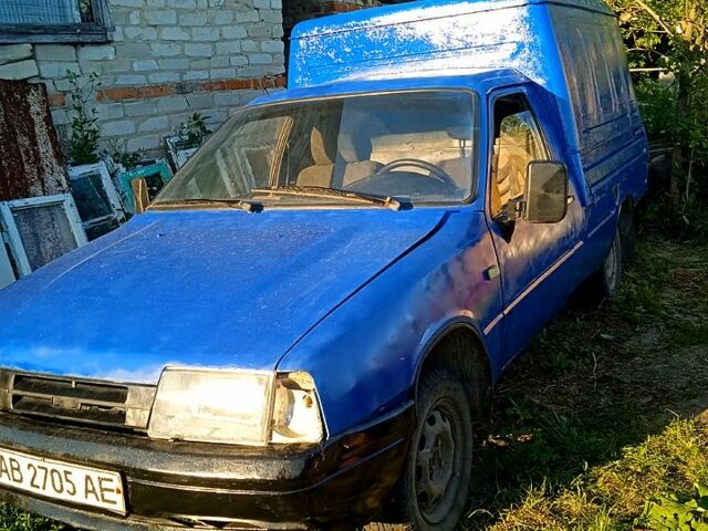 Синий ИЖ 2717, объемом двигателя 1.6 л и пробегом 0 тыс. км за 450 $, фото 1 на Automoto.ua