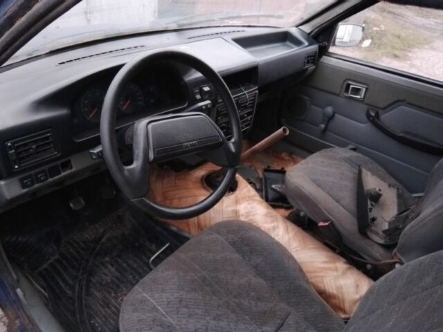 Синий ИЖ 2717, объемом двигателя 0 л и пробегом 155 тыс. км за 400 $, фото 5 на Automoto.ua