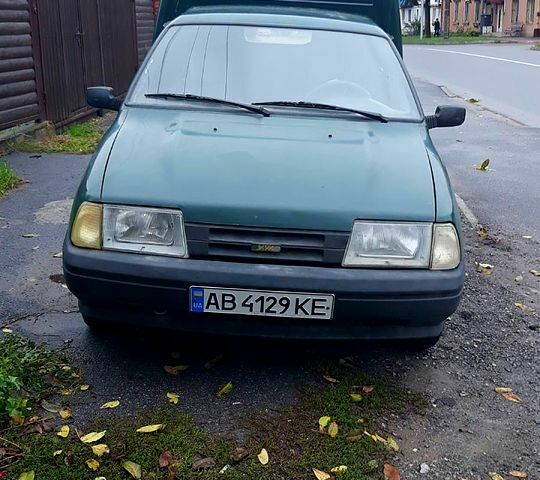 ІЖ 2717 2005 у Вінниці на Automoto.ua Зелений ІЖ 2717, об'ємом двигуна 1.6 л та пробігом 73 тис. км за 1350 $, фото 2 на Automoto.ua