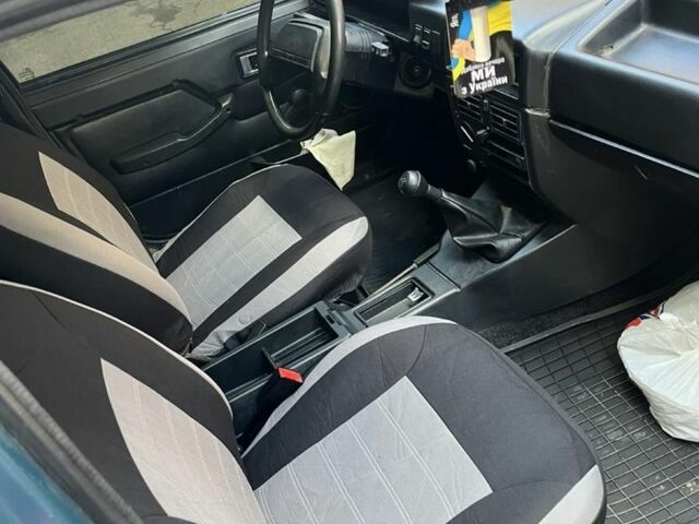 Зеленый ИЖ 2717, объемом двигателя 1.5 л и пробегом 247 тыс. км за 2000 $, фото 1 на Automoto.ua