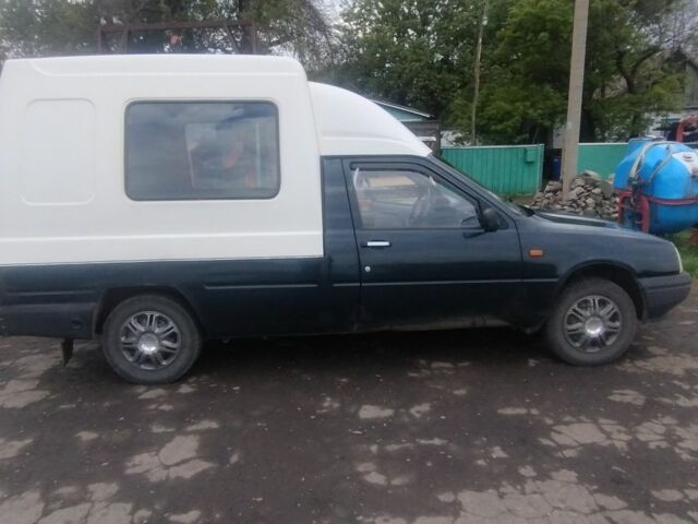 Зелений ІЖ 2717, об'ємом двигуна 1.6 л та пробігом 120 тис. км за 1500 $, фото 1 на Automoto.ua