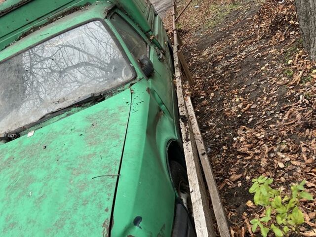 Зеленый ИЖ 2717, объемом двигателя 1.6 л и пробегом 100 тыс. км за 213 $, фото 3 на Automoto.ua