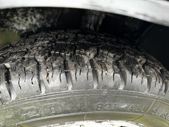 Зеленый ИЖ 2717, объемом двигателя 1.6 л и пробегом 200 тыс. км за 650 $, фото 10 на Automoto.ua