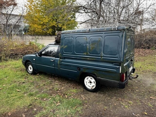 Зеленый ИЖ 2717, объемом двигателя 1.6 л и пробегом 200 тыс. км за 650 $, фото 7 на Automoto.ua