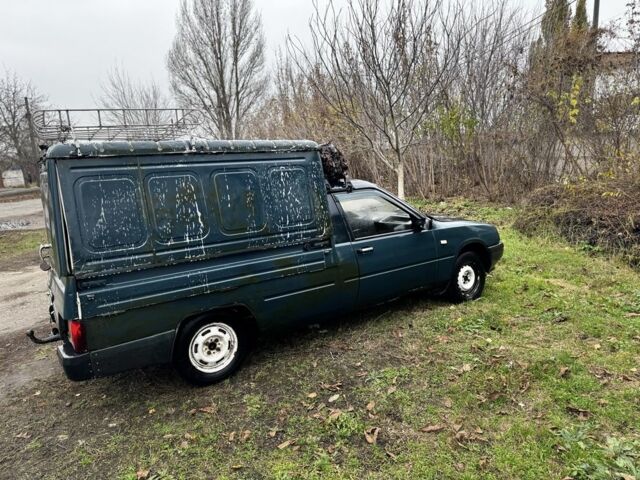 Зеленый ИЖ 2717, объемом двигателя 1.6 л и пробегом 200 тыс. км за 650 $, фото 1 на Automoto.ua