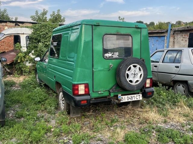 Зеленый ИЖ 2717, объемом двигателя 1.6 л и пробегом 3 тыс. км за 1250 $, фото 2 на Automoto.ua
